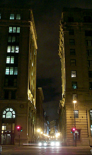 La grande porte, sur McGill